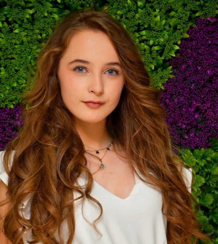 Елизабет Захариева