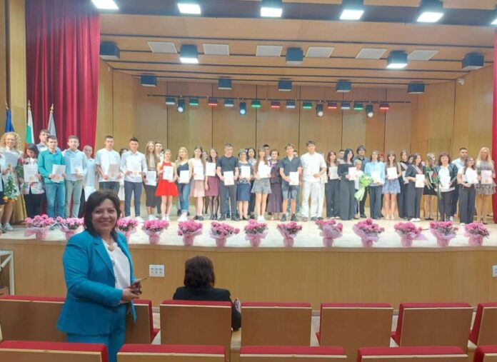 награди 24 май