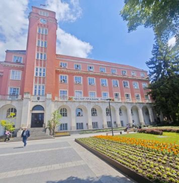 Електронната система за прием на първокласници в община Плевен за учебната 2026/2027 г. отваря на 20 май Плевен