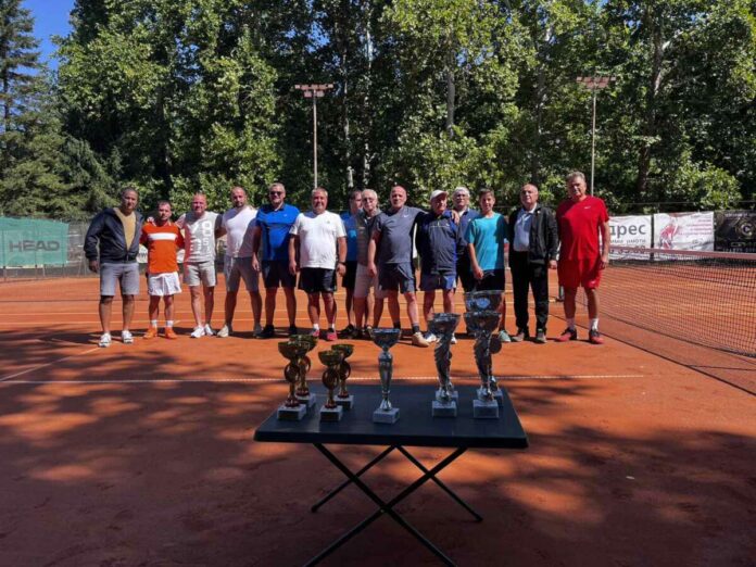 тенис - Ротъри клуб Плевен Центрум