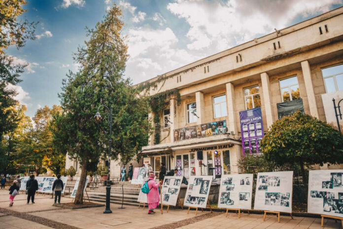 Ловеч - младите в театъра
