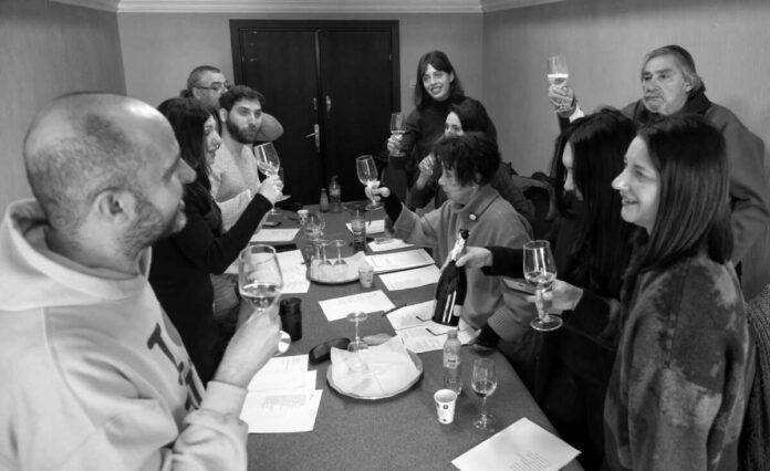 Театър "Обич за обич"